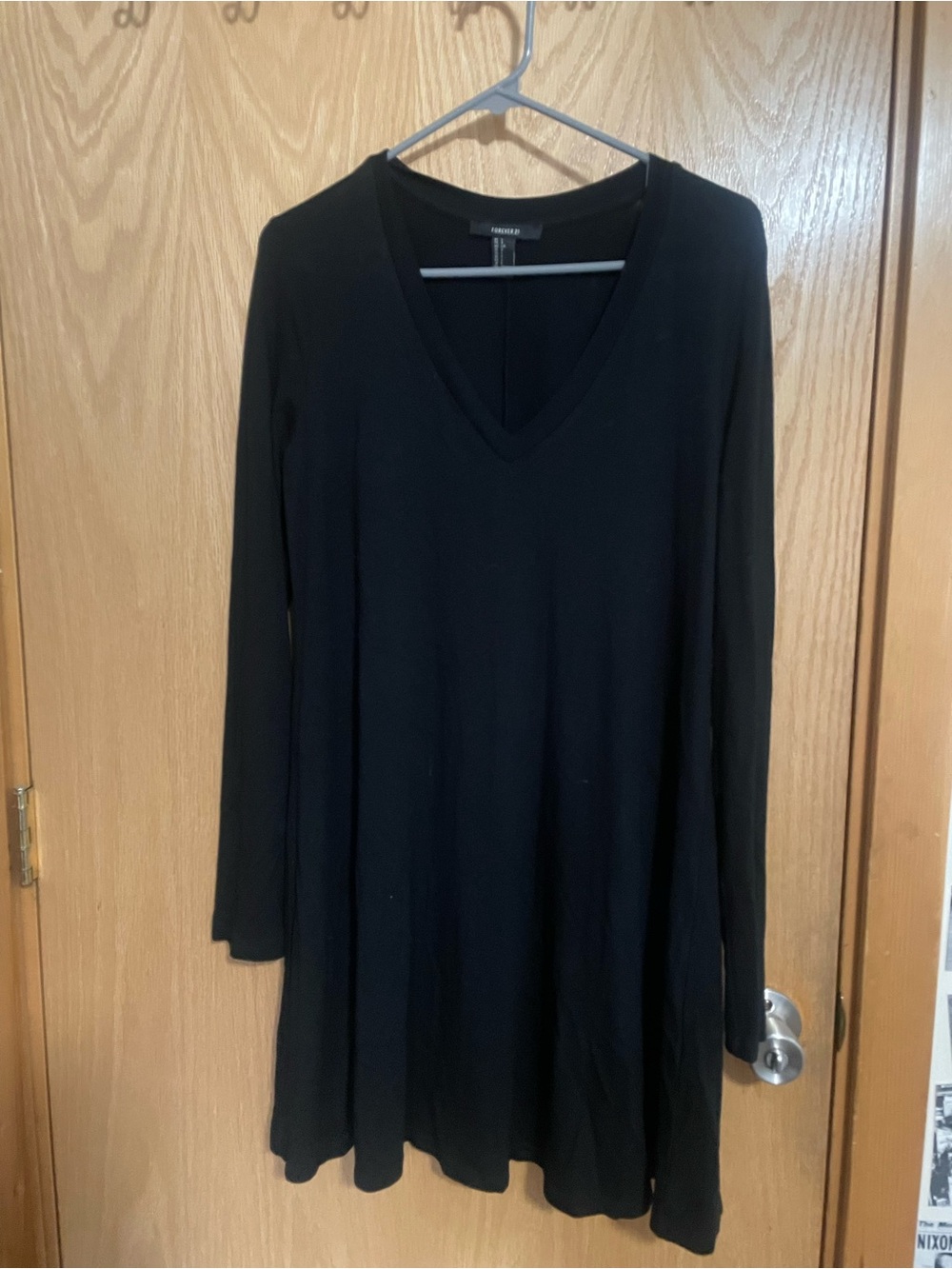Forever 21 Black V-Neck Long Sleeve Tunic